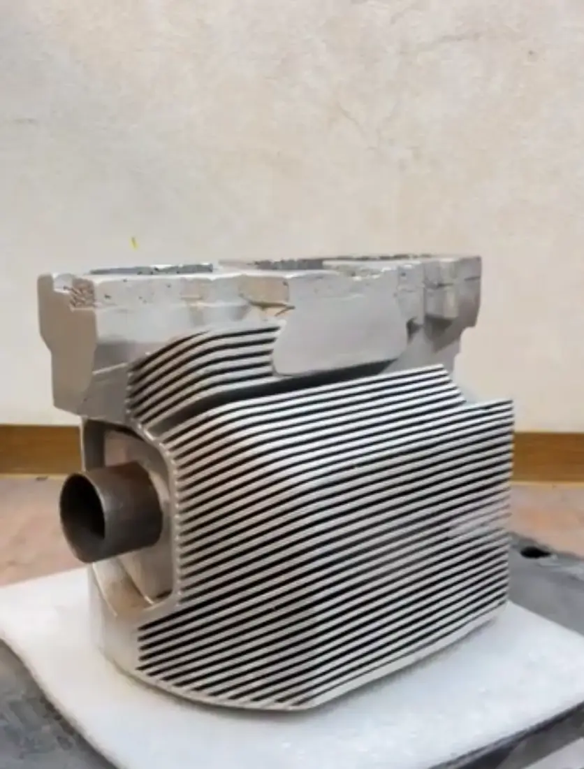 Thin-wall finned block