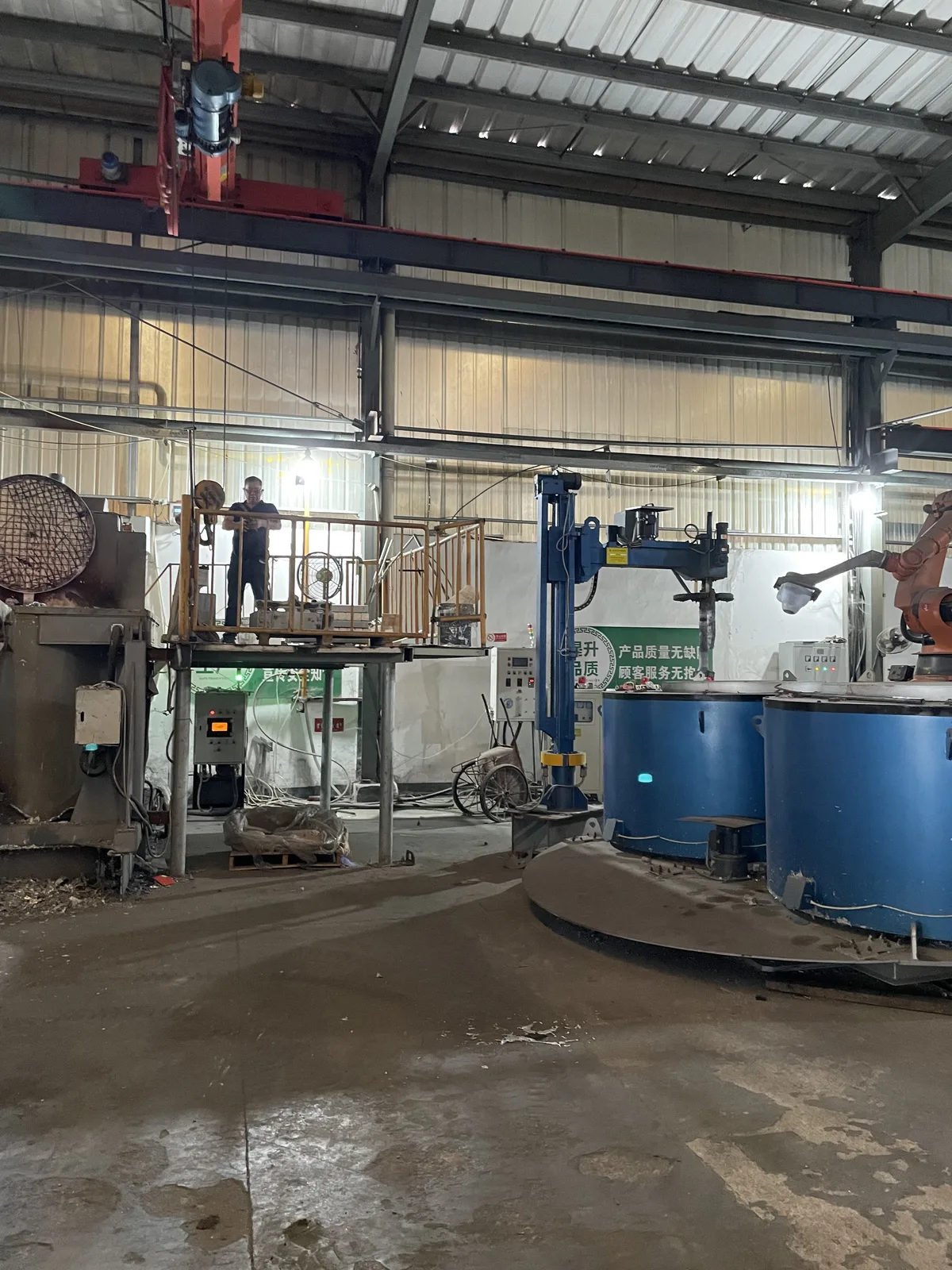 Melting bay, pit furnaces